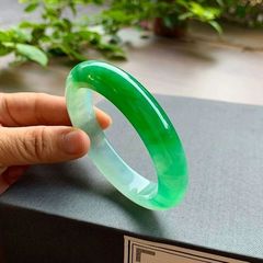 ミャンマーAグレード翡翠ブレスレット フラットストリップ フローティング グリーン アイス もち種 オールドスタイル 本物 証明書付き
