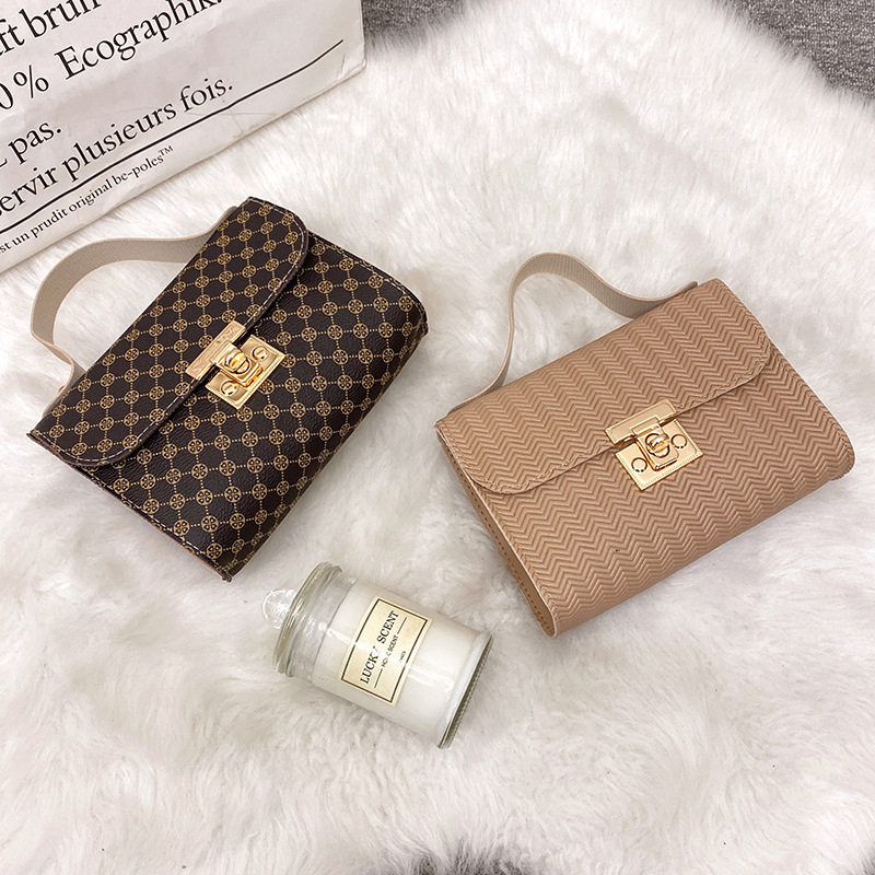 2023 nuevo bolso de mujer simple de moda bolso de hombro bolso de cadena fuente de fábrica de cabello recto image 5