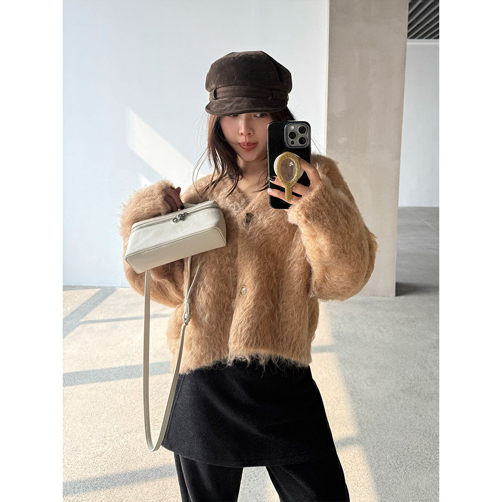 【王琪芝】韩版时髦厚实软糯长毛毛衣女冬慵懒保暖羊毛开衫WQ109