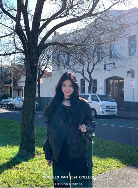 Retro black polyurethane autumn fashionable elegant jacket