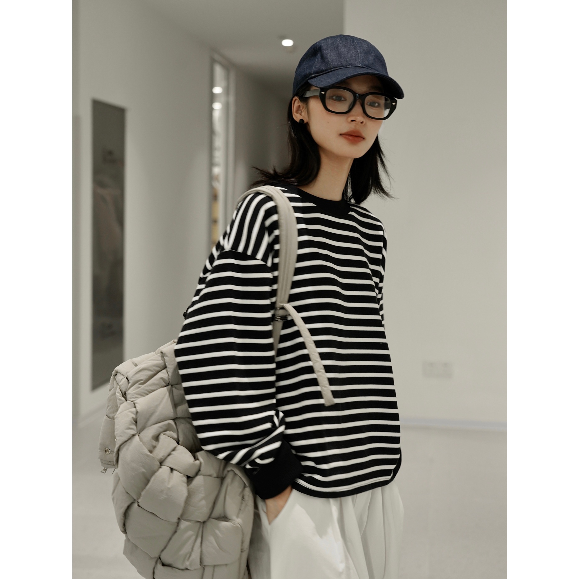Autumn comfortable sweatshirt