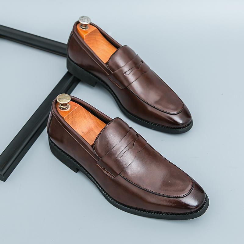 Hombre transfronterizo de gran tamaño simple de un pie, sonrisa abierta, zapatos Lefu, zapatos de cuero formales de negocios, zapatos de hombre, nuevo estilo 2025
