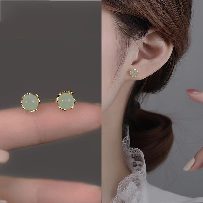 Taimei Zi Jewelry Tiktok Trending Small and Versatile Emerald Green Earrings for Women
