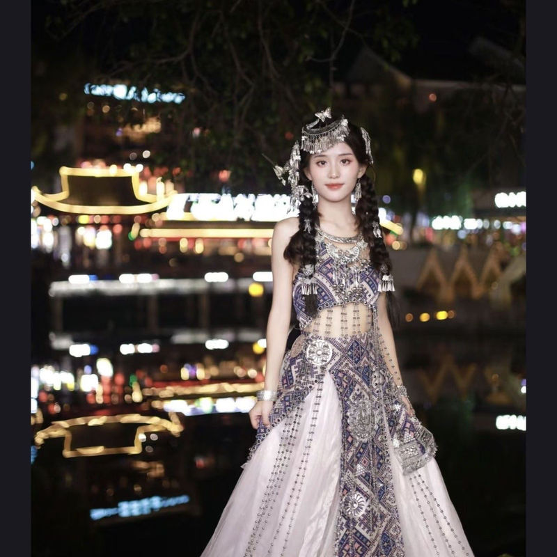 ミャオ族の新しい服ミャオ族の写真痩身旅行写真女の子少数民族民族スーツ写真撮影服|undefined