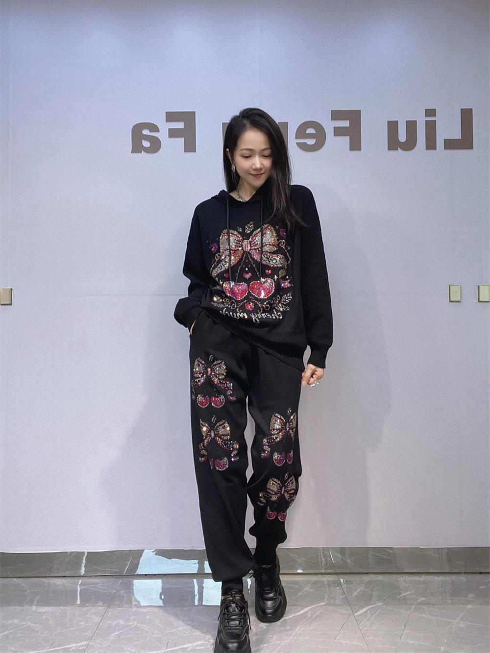 Trajes de punto transfronterizos de otoño de mujeres con capuzas camisas de mangas largas + pantalones de cintura elástica ropa deportiva de diamante de tamaño grande dos piezas