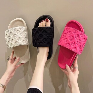 ��ЬŮ2023���ļ��¿�͹�ħ�g�N��׸������ӡ������һ�֛���Ь