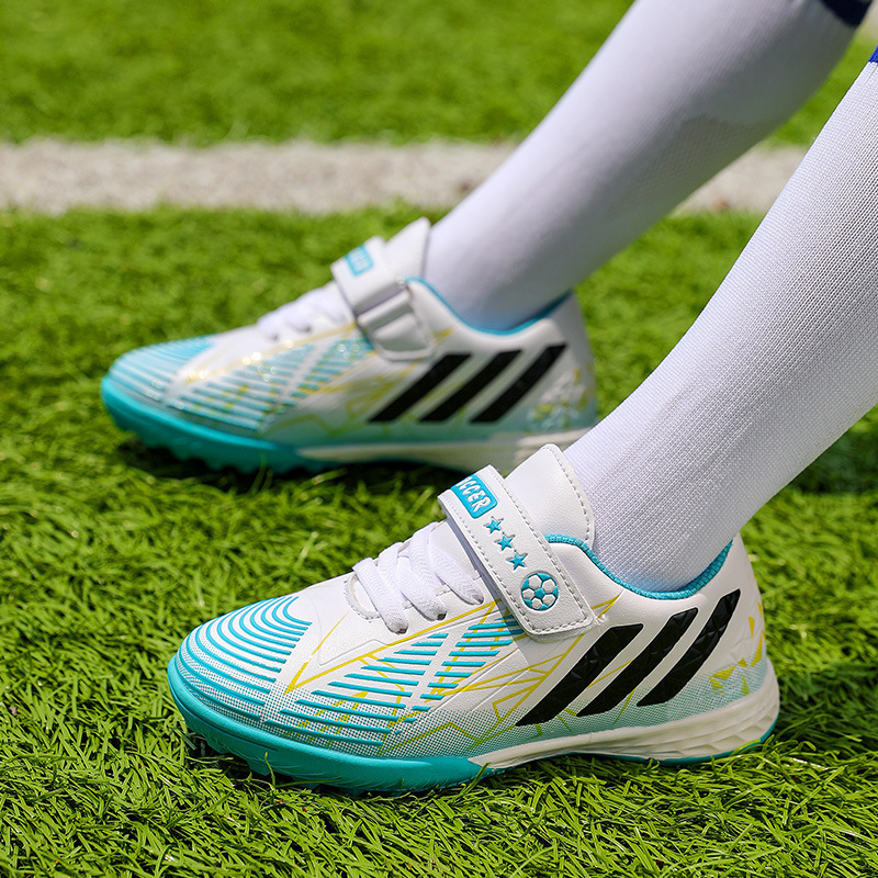 Daifa Children's Football Shoes Boy's Men's and Women's Indoor Velcro Children's Sneakers for Students Broken Nail Training Shoes Daifa Children's Football Shoes Boy's Men's and Women's Indoor Velcro Children's Sneakers for Students Broken Nail Training Shoes