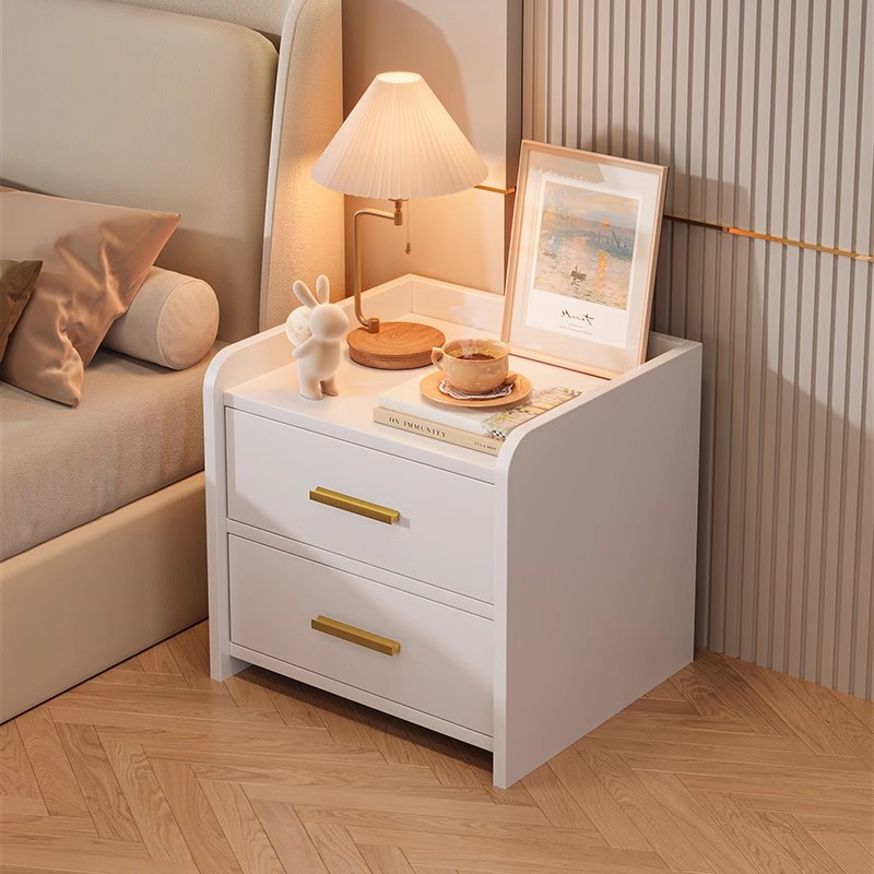 Mesa de cabecera italiana simple y lujosa moderna y alta sensación de estante de almacenamiento simple y de gran capacidad gabinete de almacenamiento de dormitorio