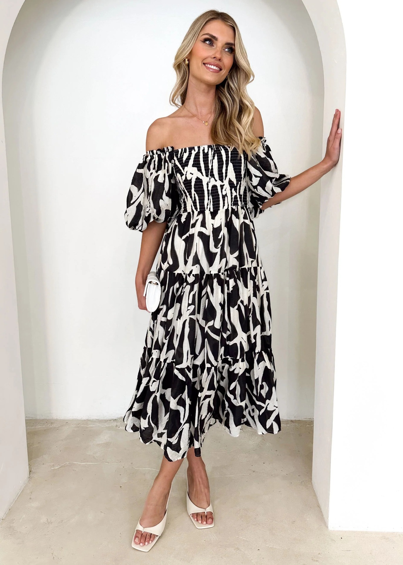 238g Weight Midi Dress Dress Length Type Sleeveless Sleeve Length Regular Dress Dresses Type Spandex, Polyester Fabric Type Mid Waist Waist Line Daily, Street Occasion Boat Neck Neckline Regular Fit Fit Type Flower Pattern Spring, Autumn Season Women's Gender Elegant, Vacation Style Wholesale Women's Elegant Vacation Flower Daily Street Boat Neck Sleeveless Regular Dress 22