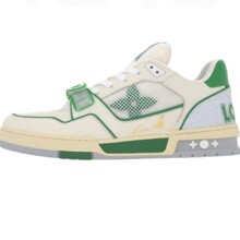 �H�Ҹ߶���Trainer���ЬSkateħ�g�N�r�к��������Ů�\��Ь��Ь