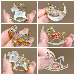 �R�����X�Ͻ��R����ᘸ߼����p��С��Ůʿ�eᘕr�б������ػ��Ʒ