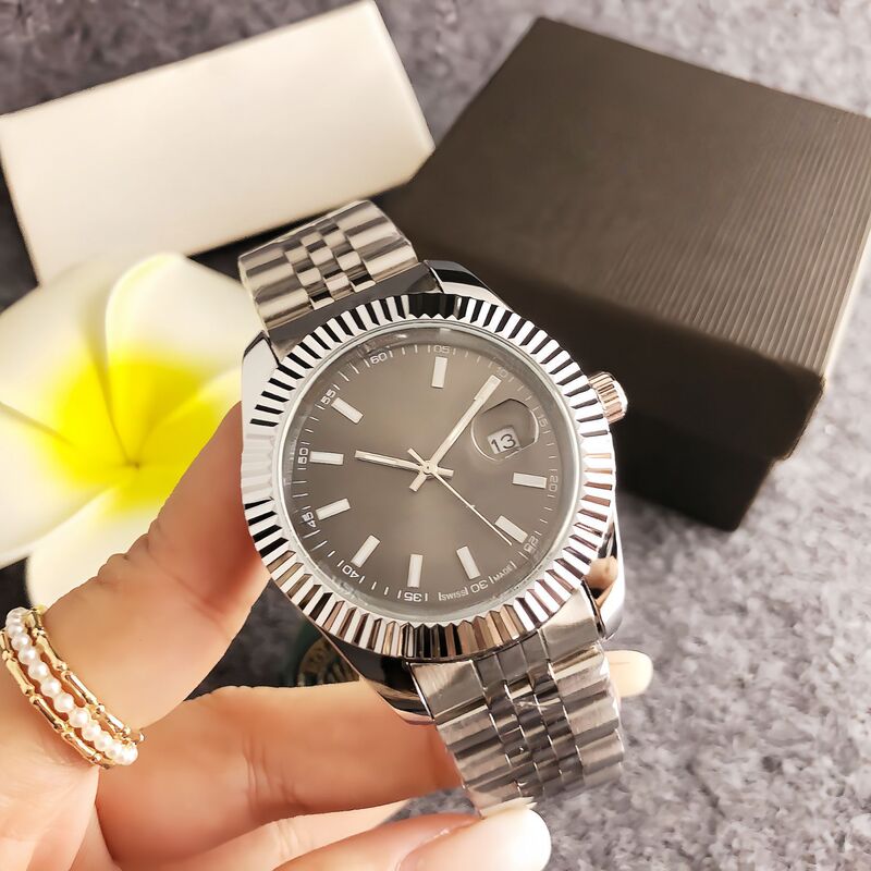 Trendy Fashion Watches for Men and Women, High-Value Light Luxury Fashion Watches, Personalized French Calendar Steel Strap Watches