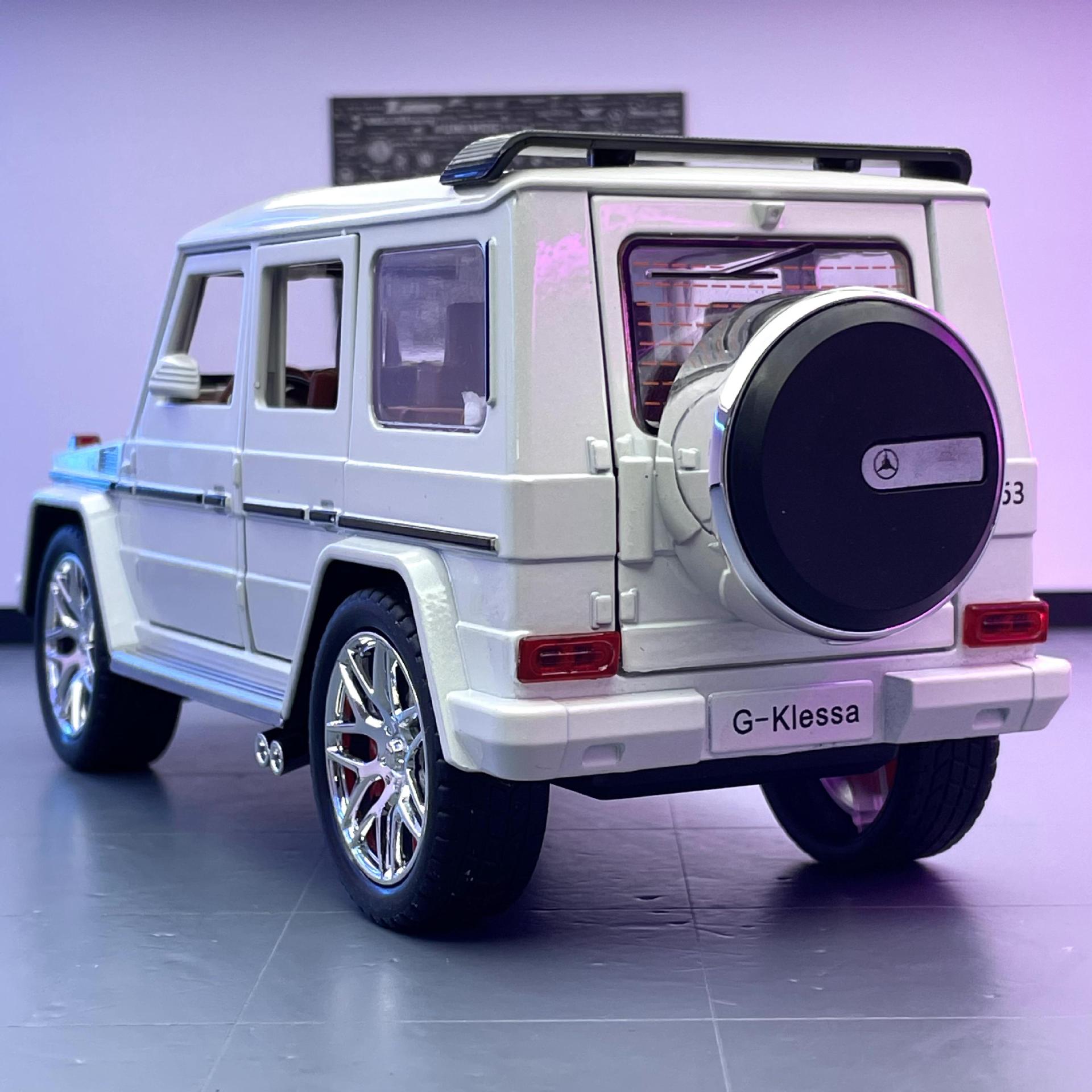Modelo de coche de aleación de coche 1:24 Big Ben G63 Big G Tire hacia atrás sonido con luz juguete off-road vehículo modelo de música Decoración
