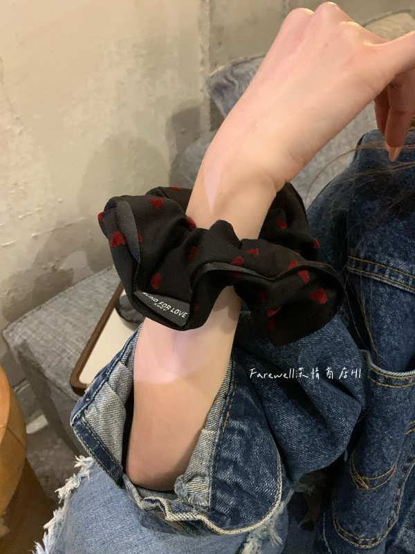 店主オススメ! 灰色の愛の髪輪は甘くて優しいです。|undefined