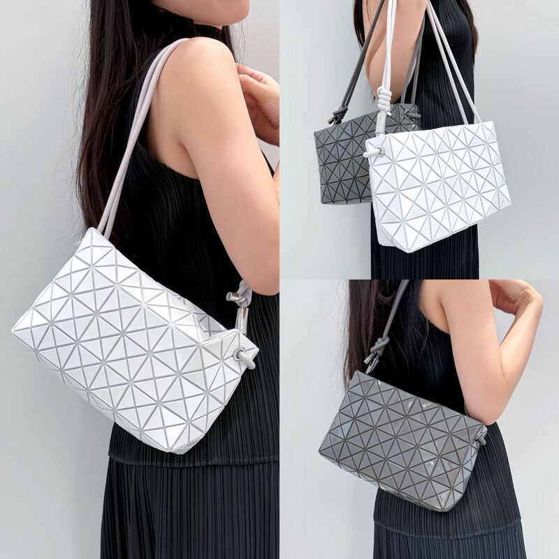 Japanese Home-Style Quilted Tofu Bag with Drawstring, Versatile Bucket Bag, Multi-Wearing Options, Handbag, Shoulder Bag, Crossbody Bag for Women Japanese Home-Style Quilted Tofu Bag with Drawstring, Versatile Bucket Bag, Multi-Wearing Options, Handbag, Shoulder Bag, Crossbody Bag for Women