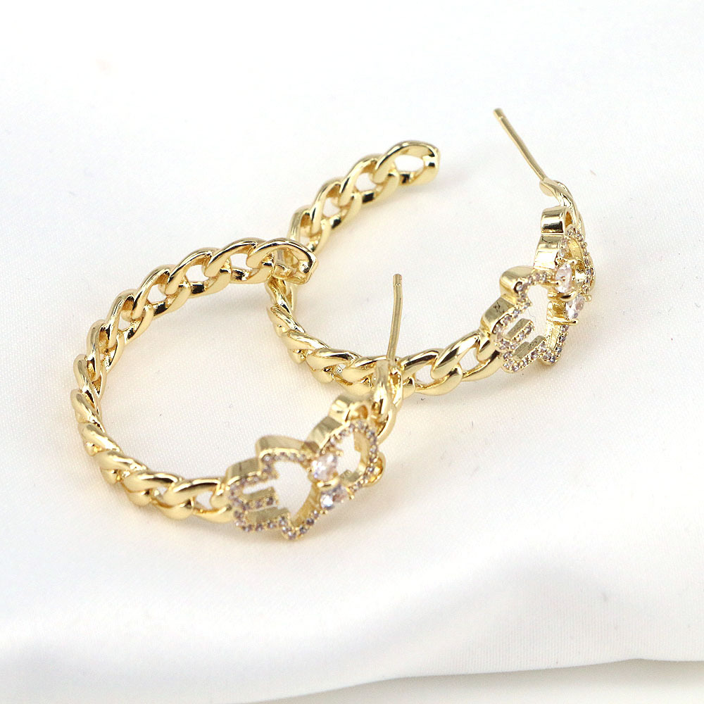 Korean Niche Design Bear Earrings Trend Color Plating Real Gold Copper Ear Jewelry display picture 2