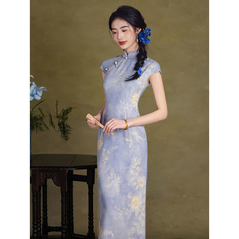 Blue, Stunningly Beautiful, High-End Cheongsam with a Vintage Vibe, Youthful Style, Artistic Girl's Dress That Enhances Complexion