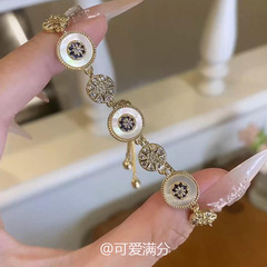 法式复古锆石珍珠圆形贝母手链轻奢高级感手环气质优雅百搭手饰女