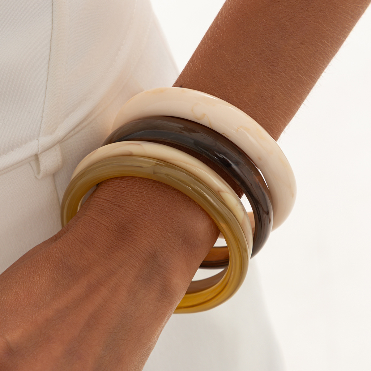 European and American Cross-border Fashion Color Gradient Resin Stacking Bracelets Vintage INS Style Arc-shaped Polished Closed Bangle Bracelets