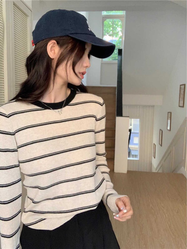 早秋韩版2025新款圆领套头撞色条纹拼接显瘦小众百搭长袖针织衫女|undefined