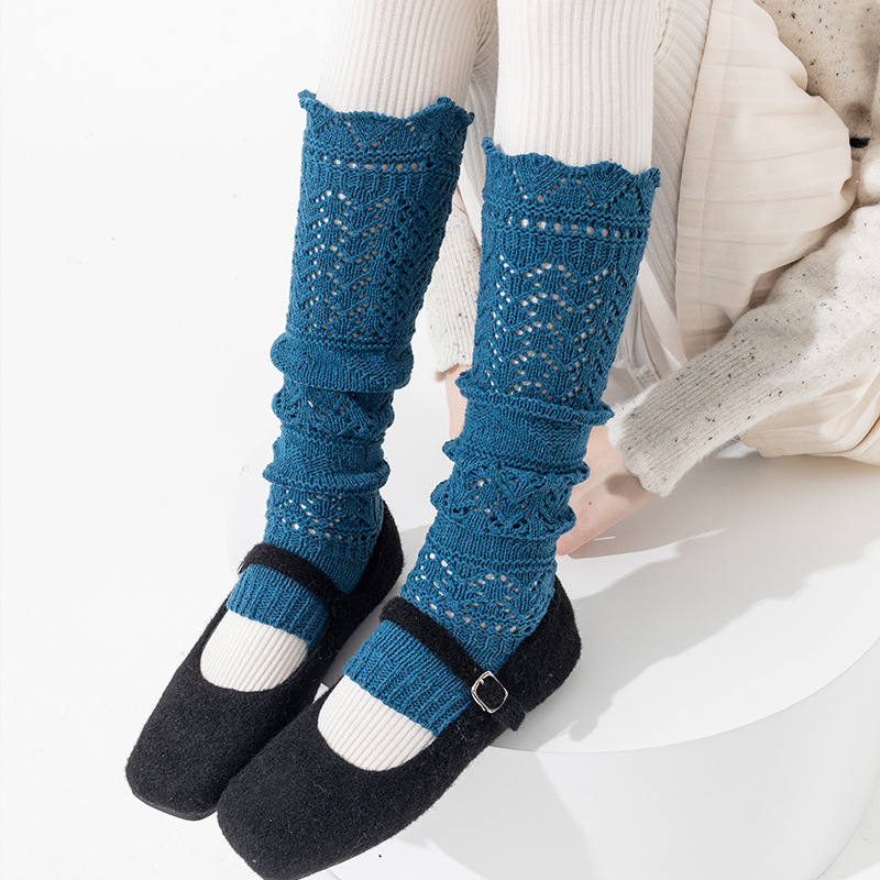 Botas Calcetines de algodón mujer en relieve hueco cálido tejido retro gris industria pesada tubo largo otoño e invierno apilado pantorrilla cubierta de pierna