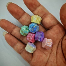 13*15mm镀UV七彩帽子皇冠 DIY手工串珠手机链项链耳环饰品配件