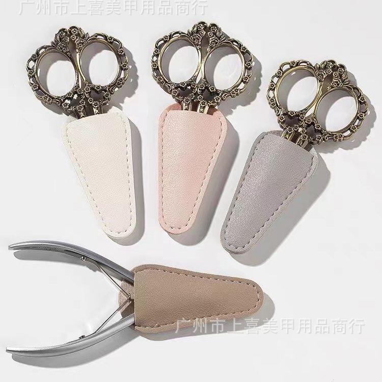Exfoliating protective case for manicure