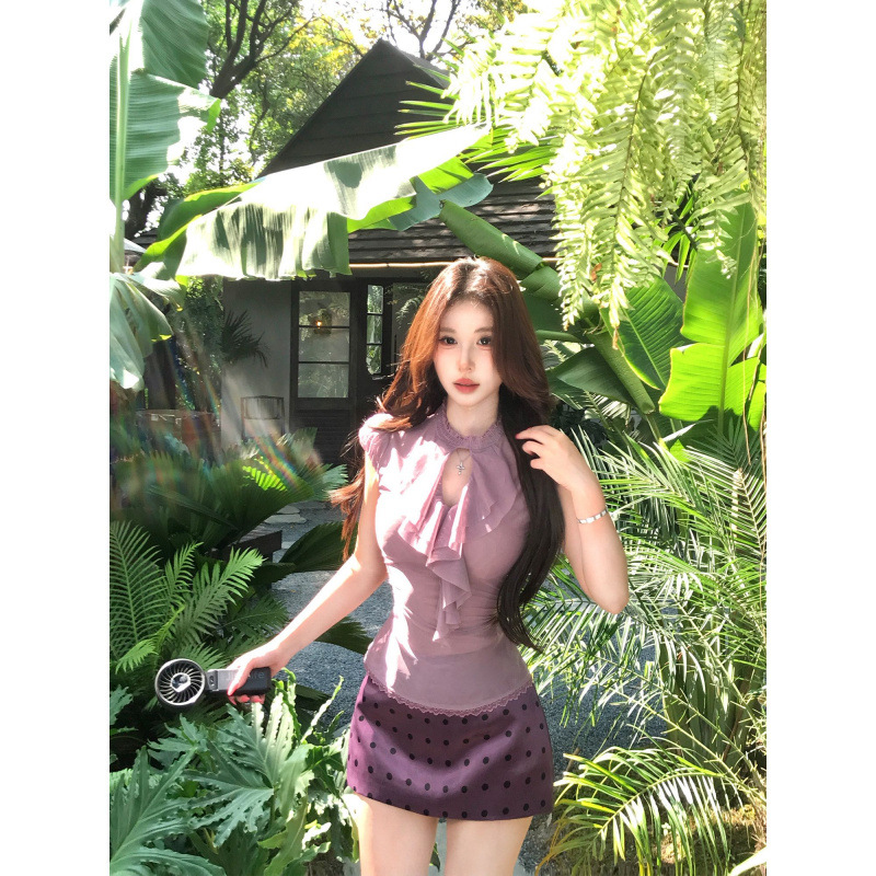 Original quality! Lace-trimmed ruffled halter neck sexy sleeveless vest and polka dot bodycon skirt two-piece set