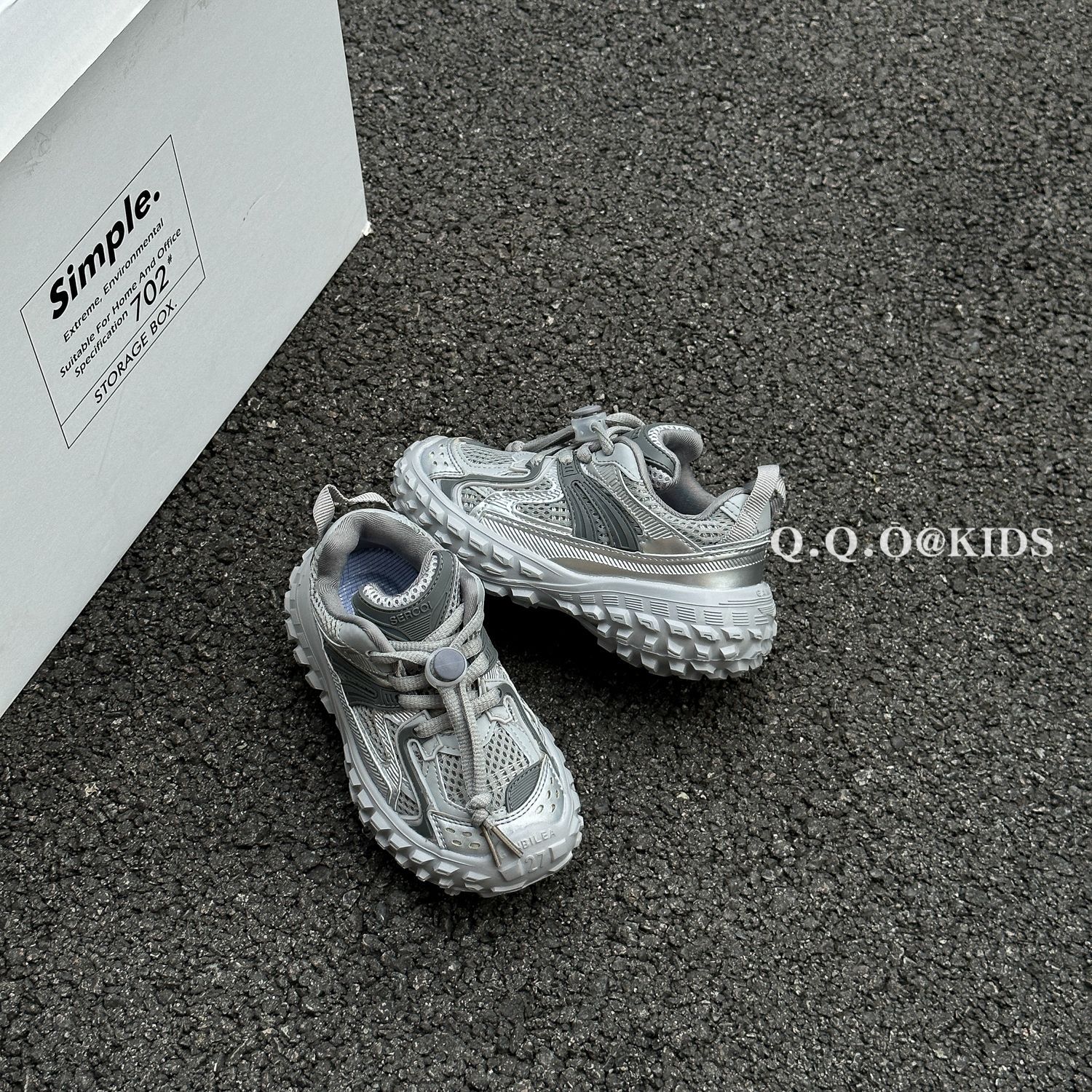 QQO Kinderschoenen 2023 Herfst Nieuwe Jongens Mode Tucker Tire Schoenen Antislip Sportschoenen Meisjes Papa schoenen_voghion.com
