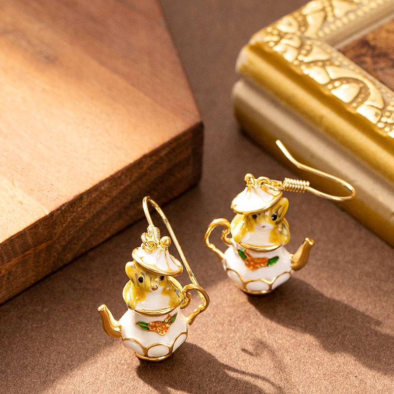 Exquisite Chipmunk Enamel Stud Earrings For Women High End Jewelry_voghion.com