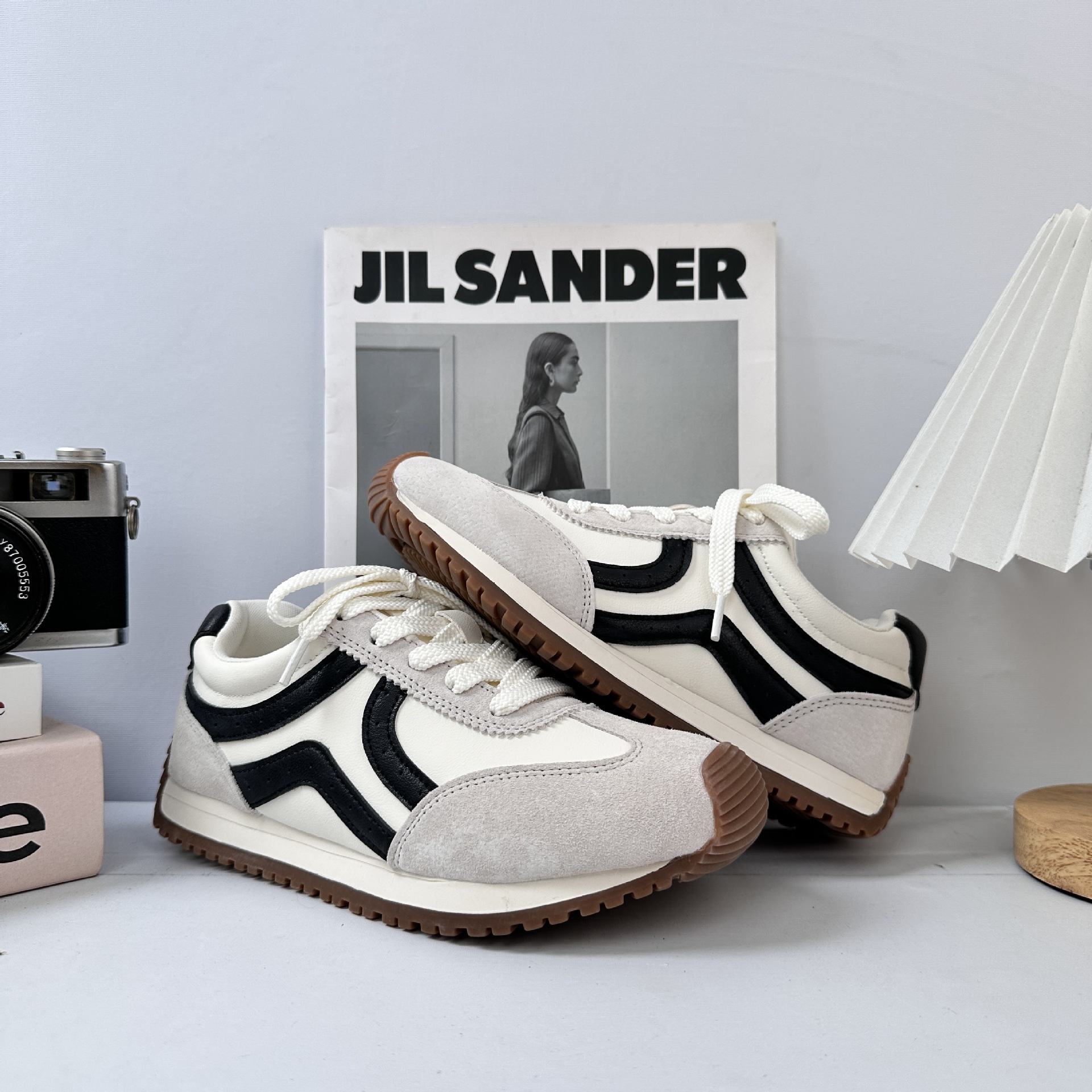 Zapatos deportivos Gump de estilo de Hong Kong para mujeres super caliente chic popular popular zapatos de skate casuales de nicho 2025 nuevos zapatos de papá