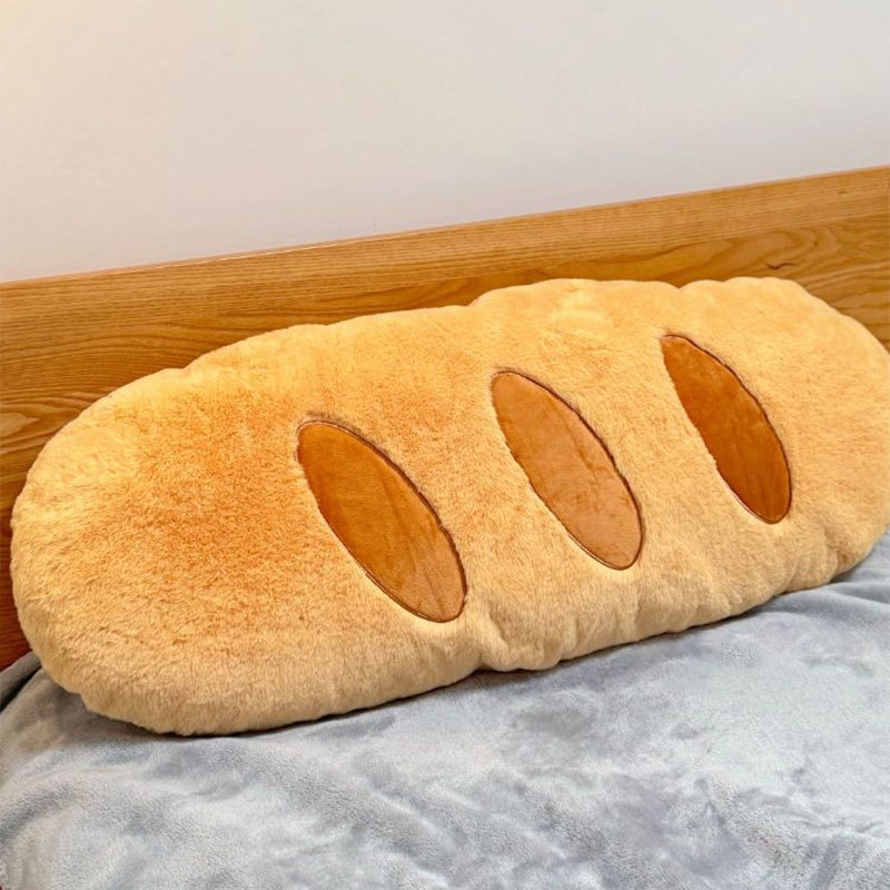 かわいい美しい棒の大きなパンは、足の超柔らかい抱き枕を分解して寝ることができます。|undefined