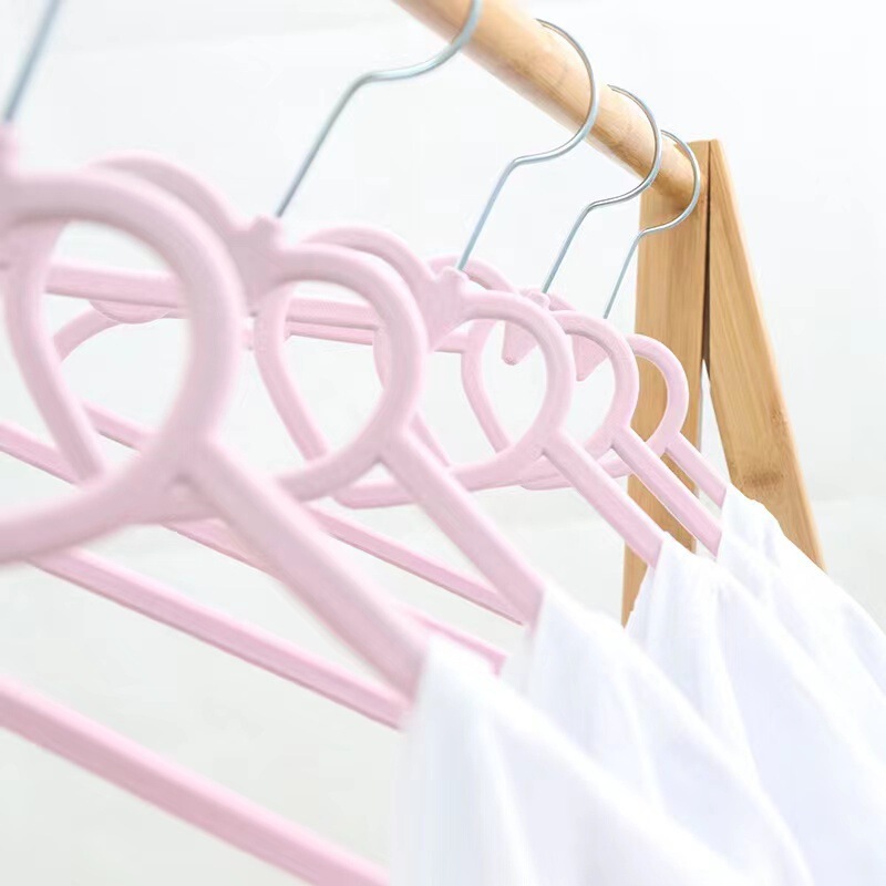 工場直供愛型植毛滑り止めハンガー洋服店整理無痕収納家庭用衣類掛けマジックハンガー|undefined
