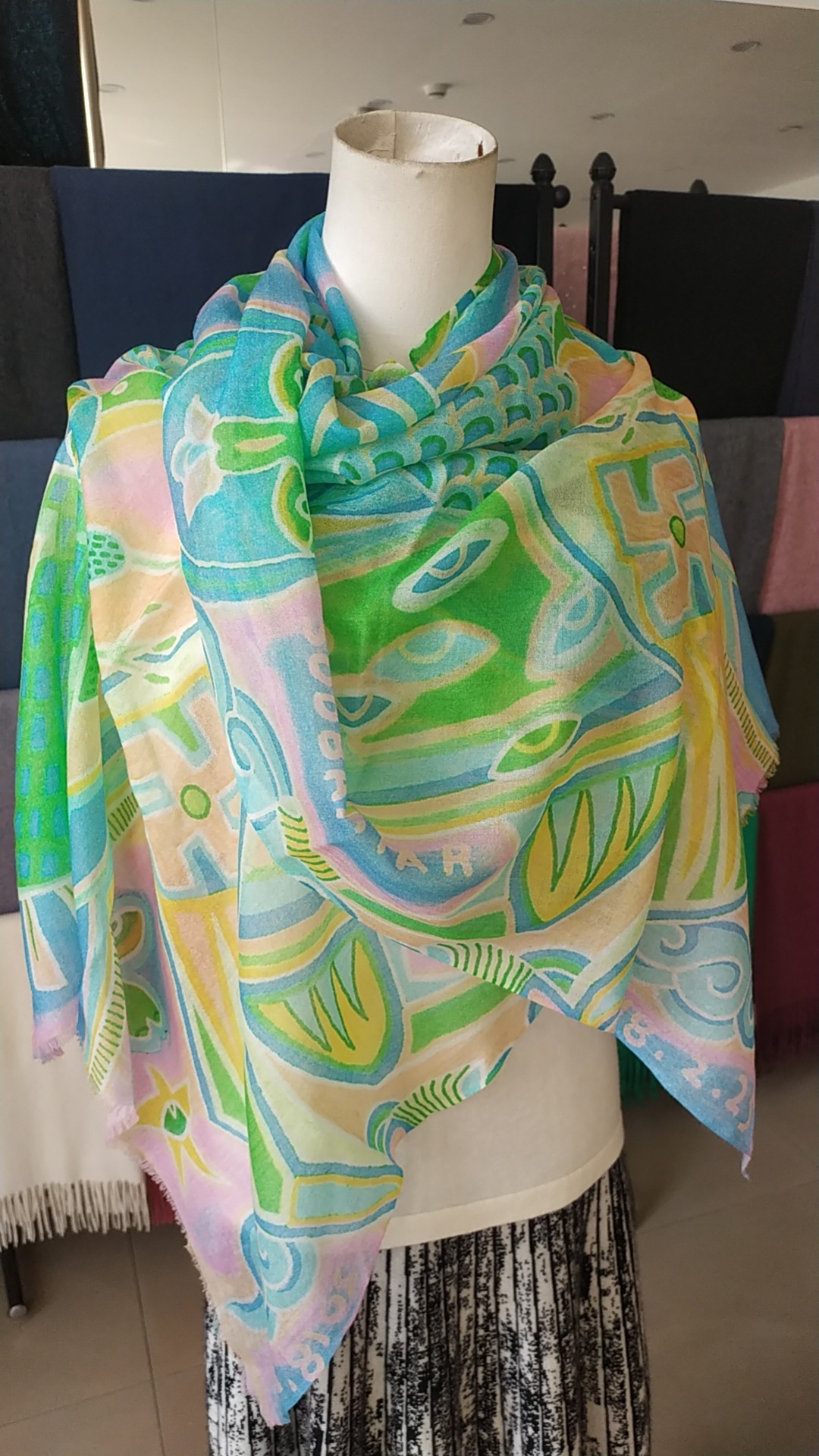 Woolen scarf
