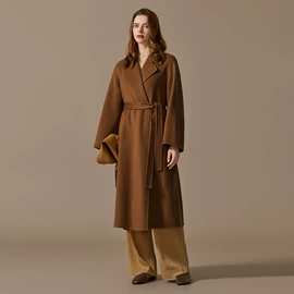 女式毛呢外套;女式羊绒衫;女装呢料加工