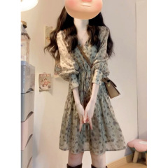 【5943人收藏】2025新款茶歇法式v领碎花长袖连衣裙子女早春季气