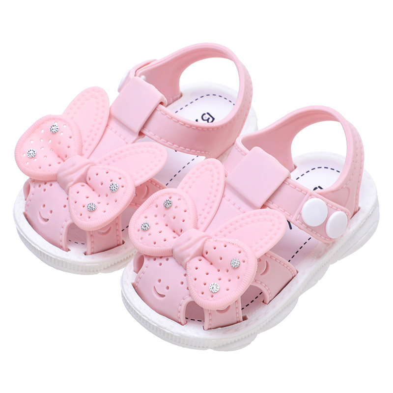 Fábrica de sandalias de niñas de verano suministra comercio exterior al por mayor zapatos para niños pequeños zapatos de botón para bebés