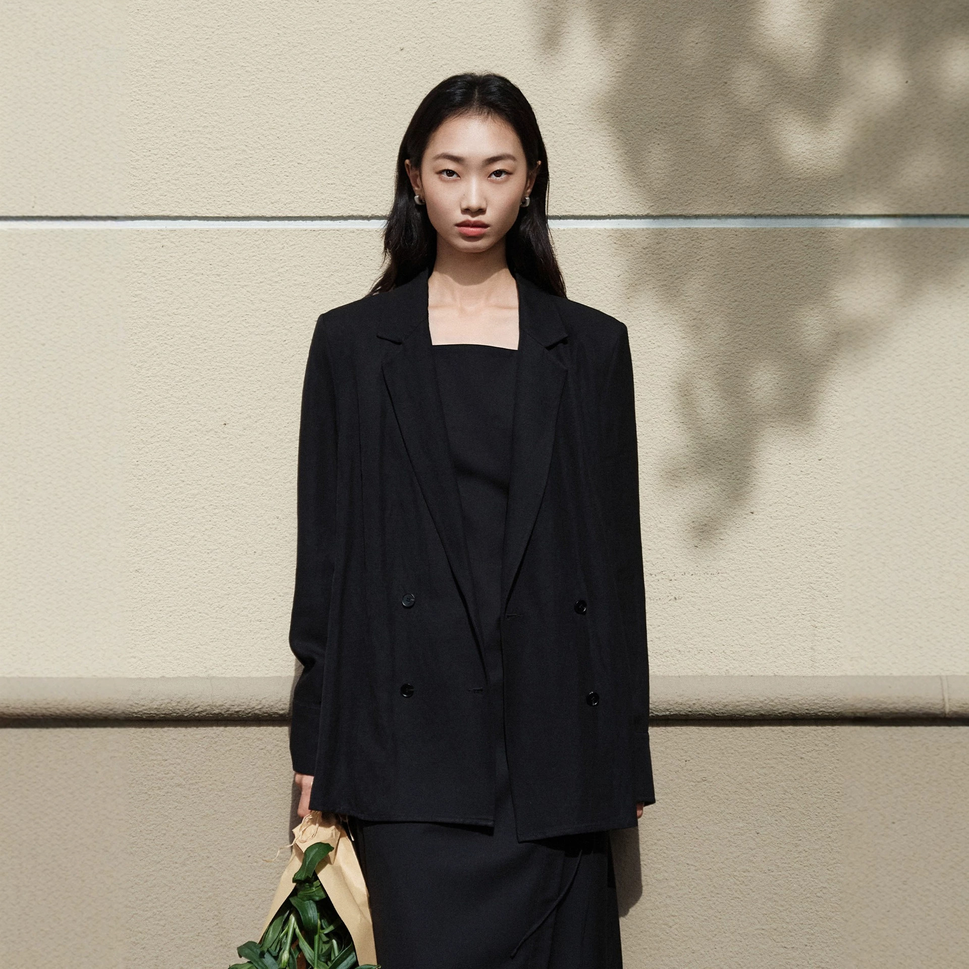 Women's Ice Silk Linen Blazer, 2026 Autumn New Style, Notch Lapel, Double-Breasted, Solid Color, Elegant Commuter Suit