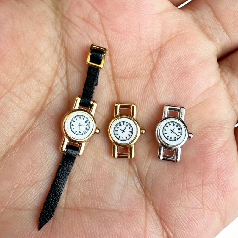 Miniature watch accessories for DIY handmade decoration, doll wristwatches, dollhouse model decorative ornaments
