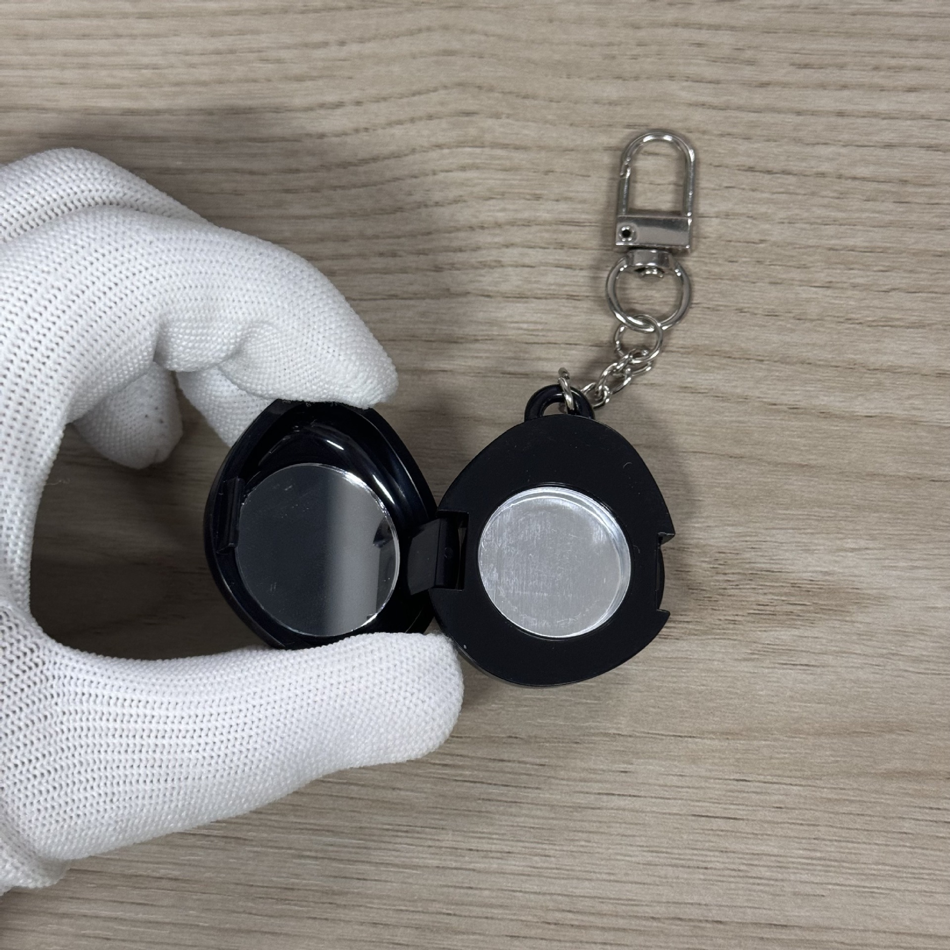 0.4g; 거울이 달린 검정색 알루미늄 플레이트 체인; ABS