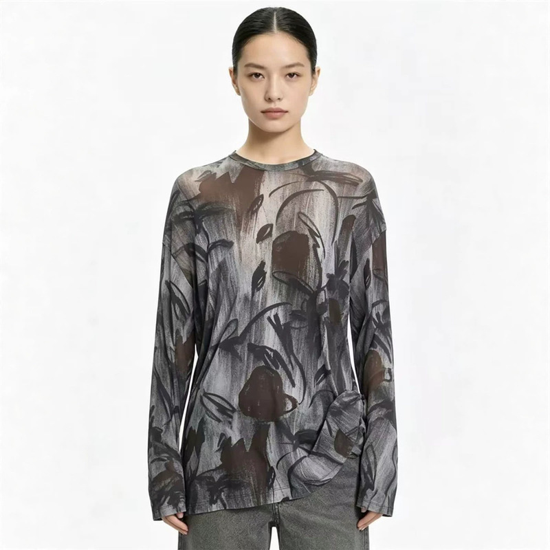 Jiangnan** mall's same style 2026 autumn new fashion casual loose versatile rose shadow round neck T-shirt Jiangnan** mall's same style 2026 autumn new fashion casual loose versatile rose shadow round neck T-shirt