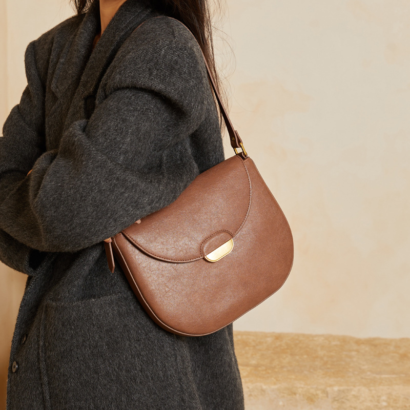 Underarm for women 2024 new single shoulder versatile large capacity commuting genuine leather women's high-end feeling_voghion.com