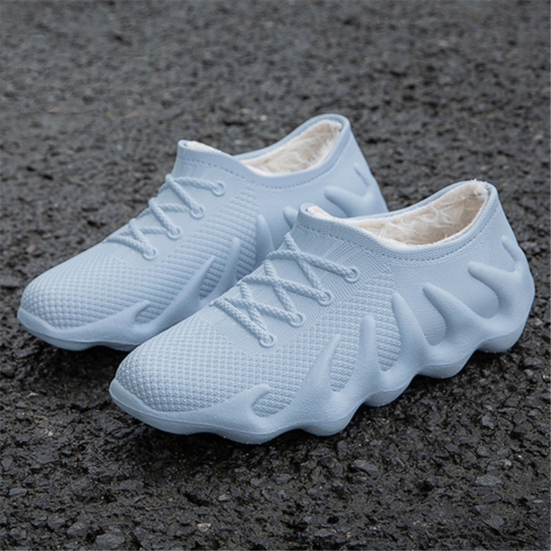 218 그레이(고정면 포함) 신발이 한 사이즈 작습니다