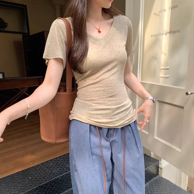 燕麦色v领正肩掐腰短袖T恤女夏季纯色修身显瘦天丝面膜感辣妹上衣|undefined