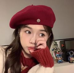 帽子の女性の秋冬の百合のウールはベレー帽の文芸の復古の画家の帽子が顔の小さい気質の赤いつぼみの帽子を現します。