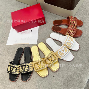 �A����2024�ļ��¿���U�ս���V��͸��һ�֛����⴩����ƽ��Ь