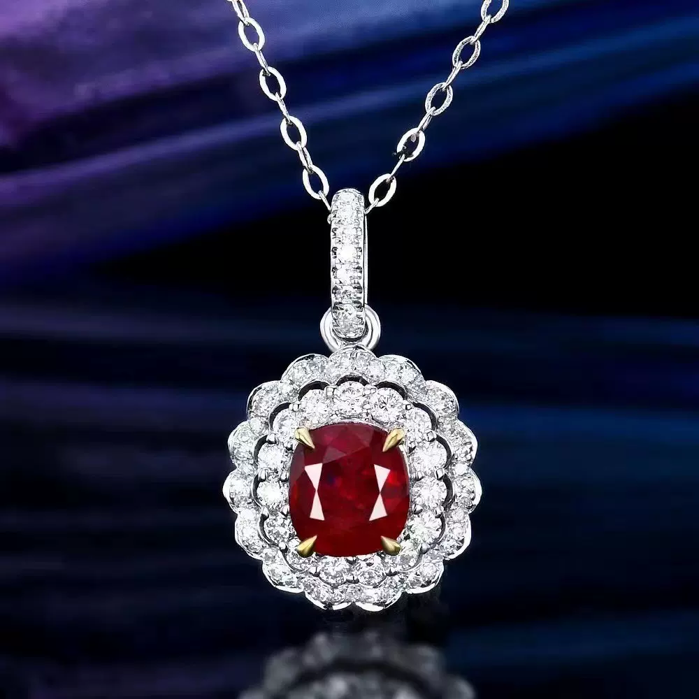 精选新品天然无烧鸽血红红宝石吊坠 1.37ct18k金豪华钻石吊坠项饰