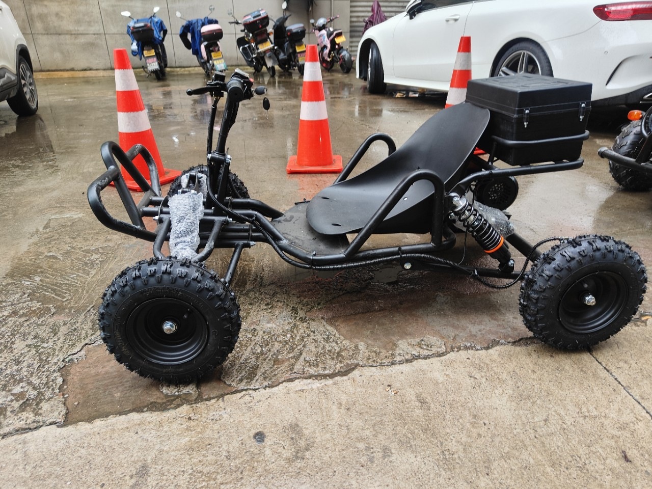 New Off-Road Go-Kart 48V 20A Brushless Motor All-Terrain Beach Vehicle Four-Wheel Drift Go-Kart