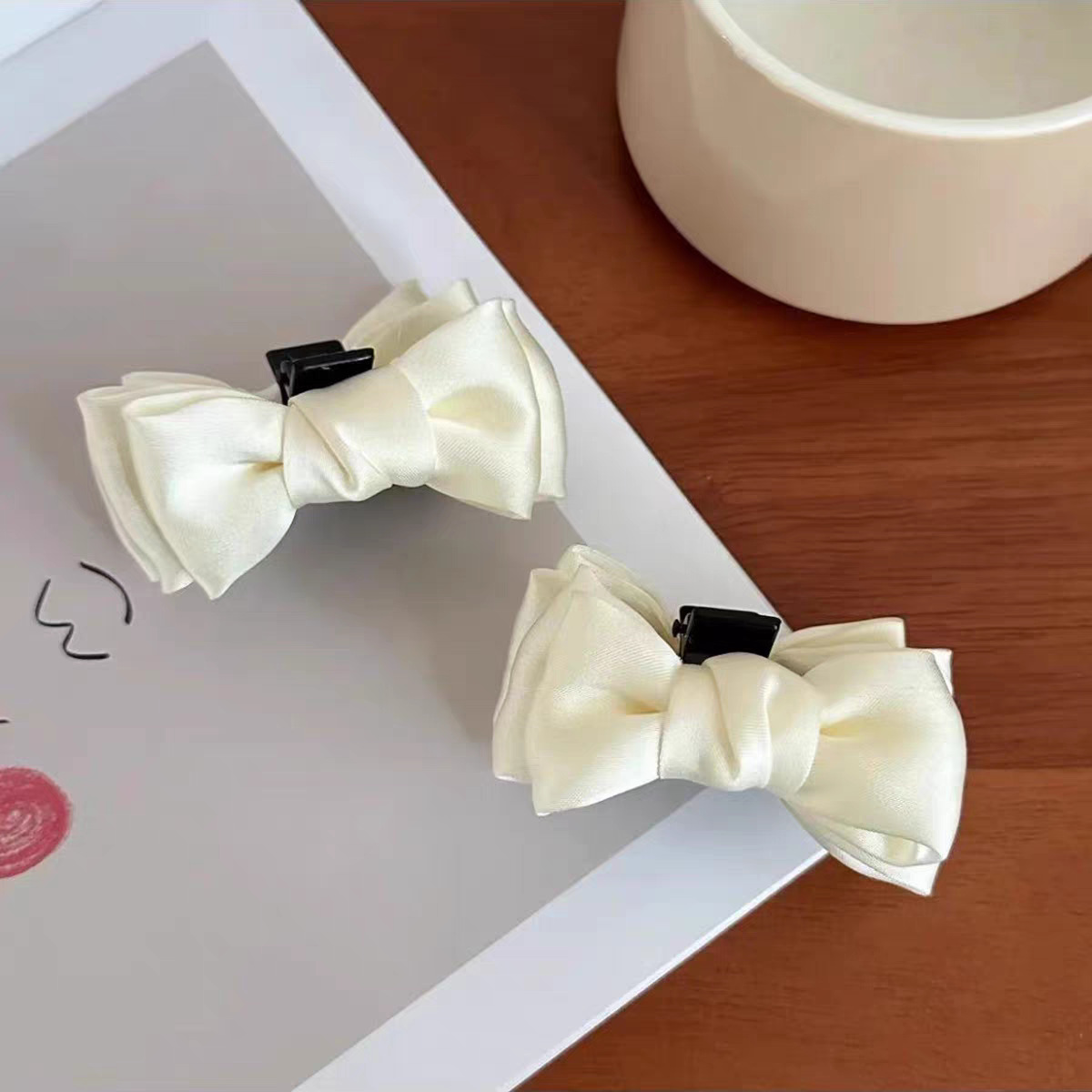 Pair - off-white double layer bow hair claw clips
