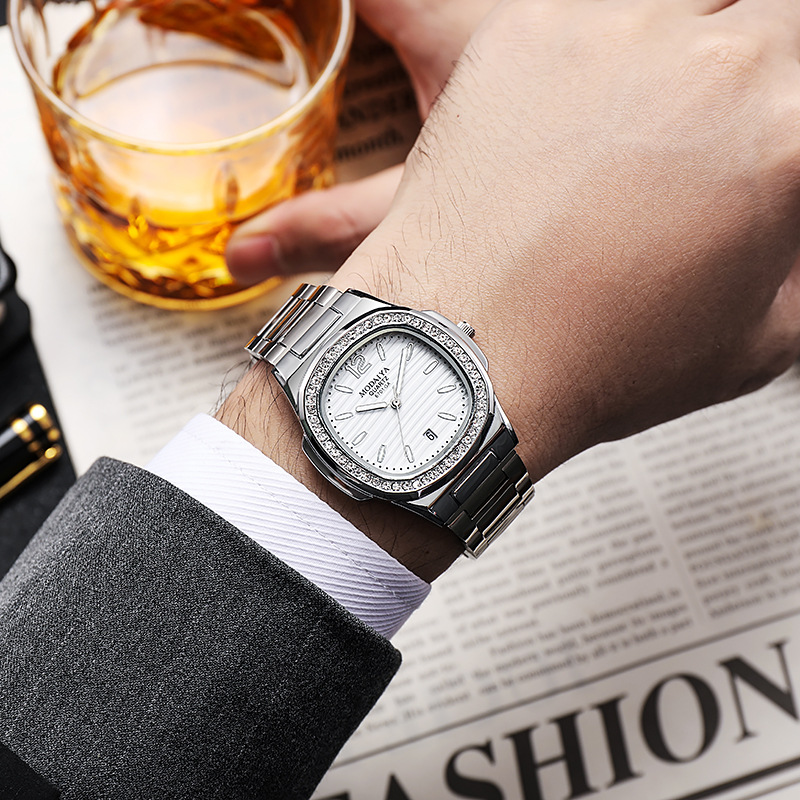 Celebridad transfronteriza de Internet TikTok New Fashion Square Cinturón de acero para hombre reloj calendario reloj de cuarzo entrega de regalo